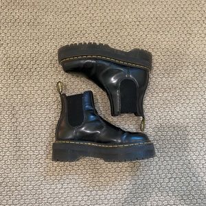 Dr. Marten 2976 Quad Chelsea Boot